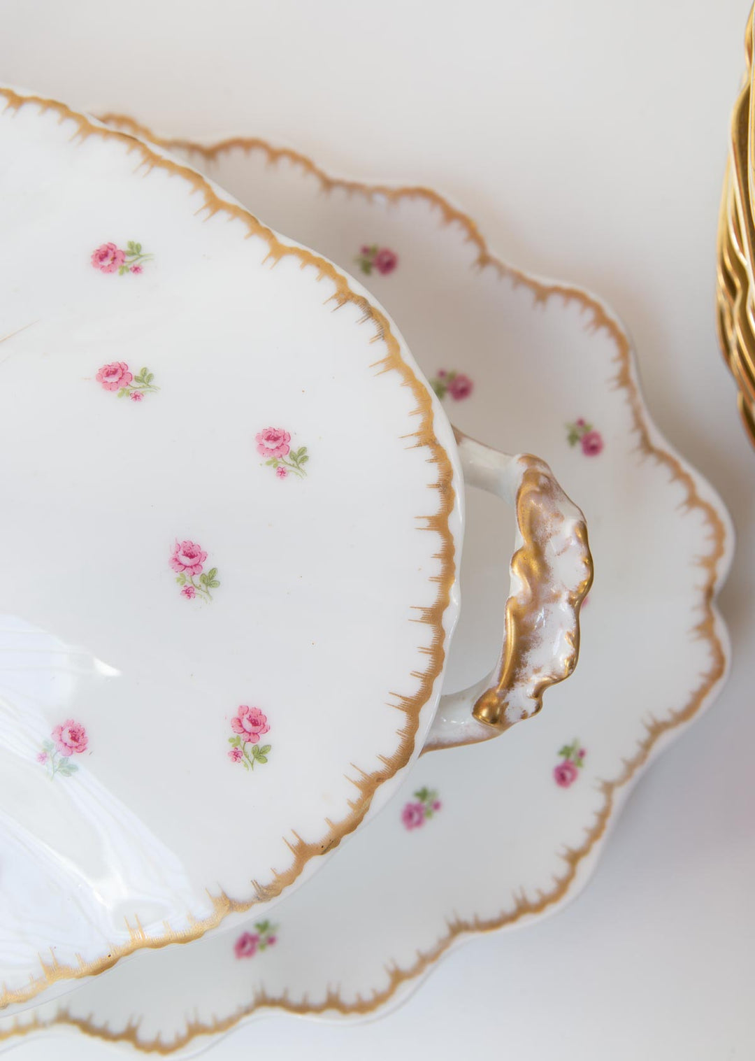 Gran sopera francesa Limoges florecillas con fuente large french tureen with plate