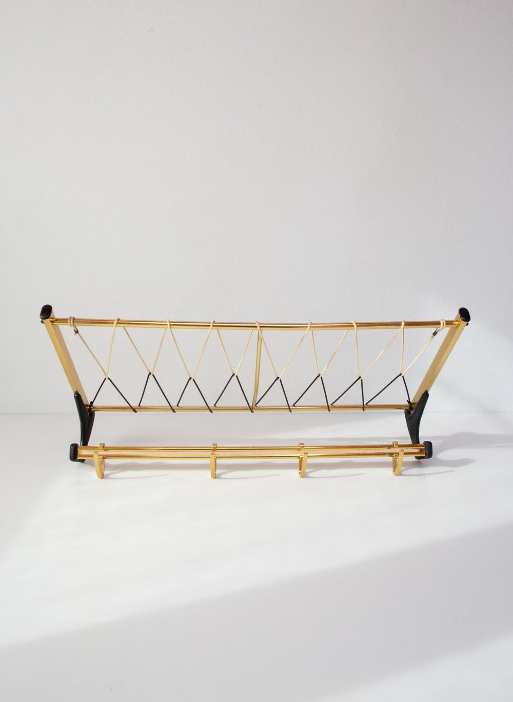 Perchero de pared vintage aluminio dorado años 50