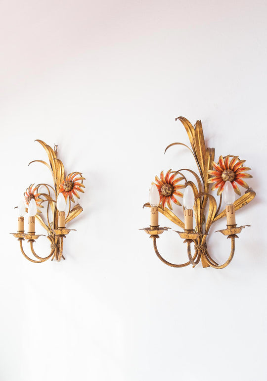 Pareja grandes apliques italianos dorados hojas y flores (50 cm)