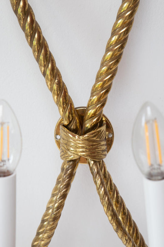 Pareja grandes apliques latón dorado lazos (59 cm)