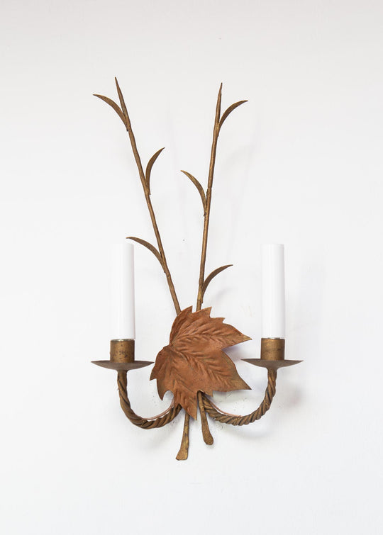 Aplique de pared metal con hoja parra c. 1950 (43 cm)
