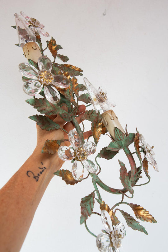Aplique italiano metal hojas y flores cristal c. 1980s (53 cm)