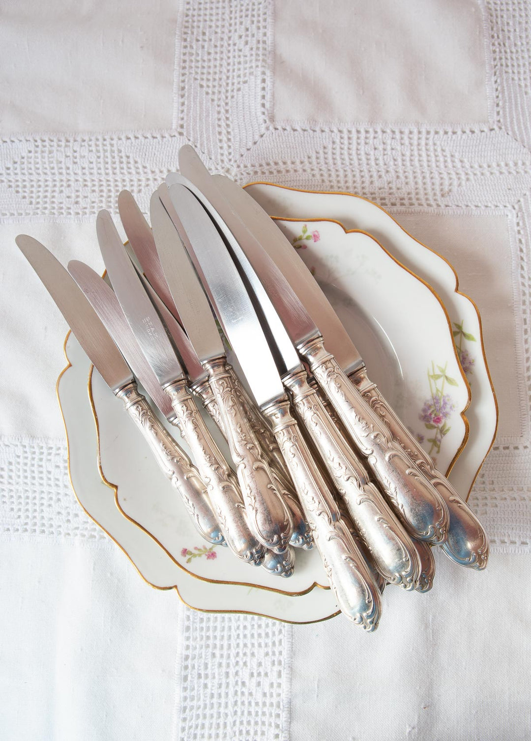 Juego antiguos cuchillos ENTRANTES y MESA para 6 SFAM c. 1940s (2 LOTES DISPONIBLES)