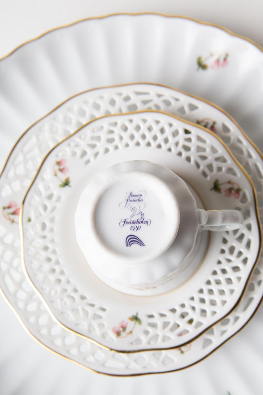 Juego café porcelana Hackefors PARA 12 "Linnaea Borealis" c. 1970 SIN ESTRENAR (40 PIEZAS)