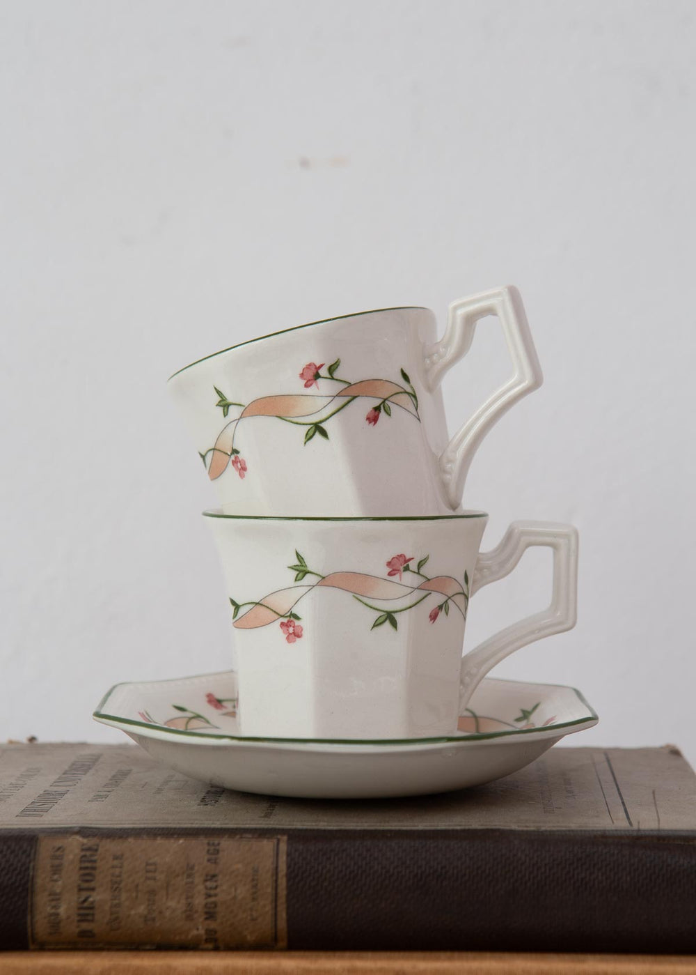 Juego de café inglés PARA 9 flores "Eternal Beau" Johnson Bros c. 1980 (20 PIEZAS)