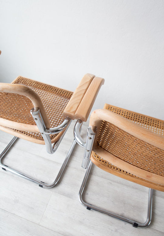 sillas cesca B64 estilo madera y rejilla