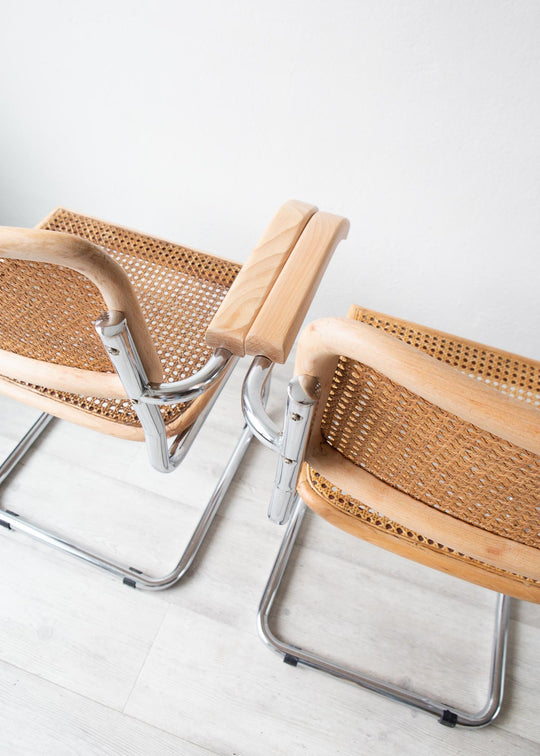 sillas cesca B64 estilo madera y rejilla