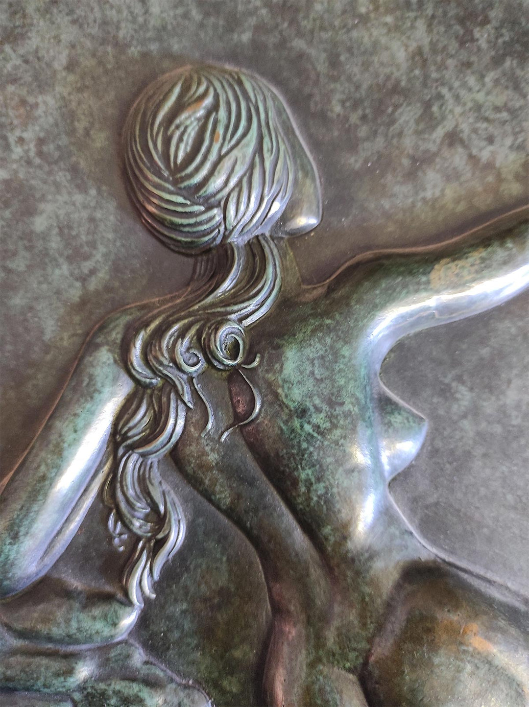 Bajo relieve Salvador Dalí "Alegoría de la filosofía" bronce y madera sculpture allegory philosophy