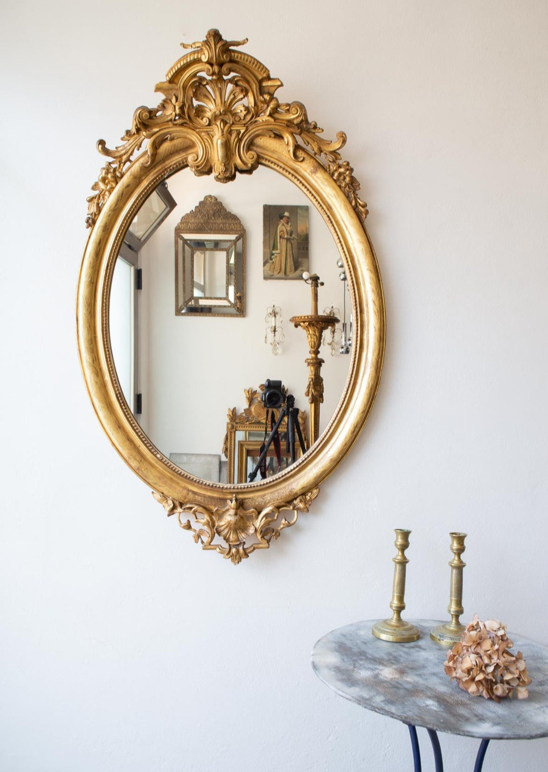 Antiguo espejo francés ovalado madera dorada con copete s. XIX antique french gilded mirror