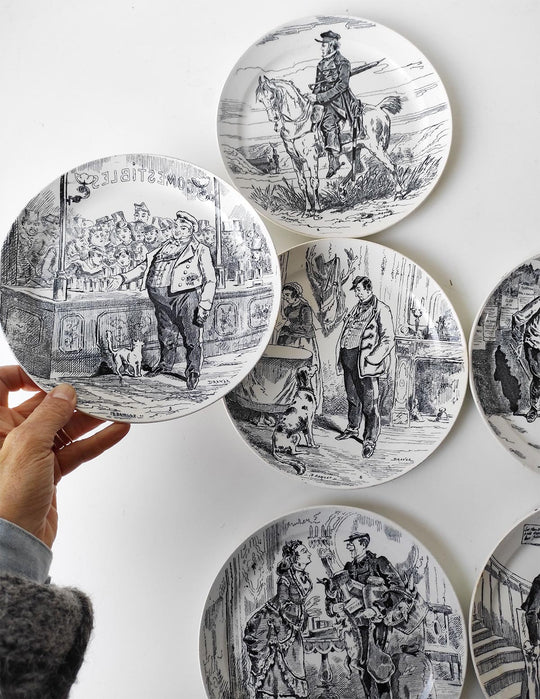 Juego de 8 platos "Paris assiegé" de Creil Montereau c. 1890s