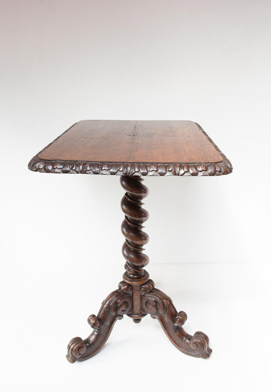 Antigua mesa de roble francesa "guéridon" estilo Luis XIII