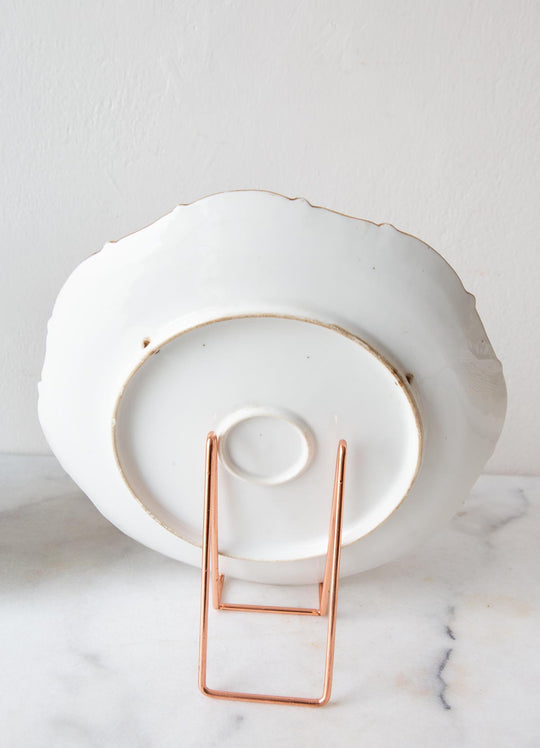 Pareja platos decorativos bodegones porcelana. Francia s. XX