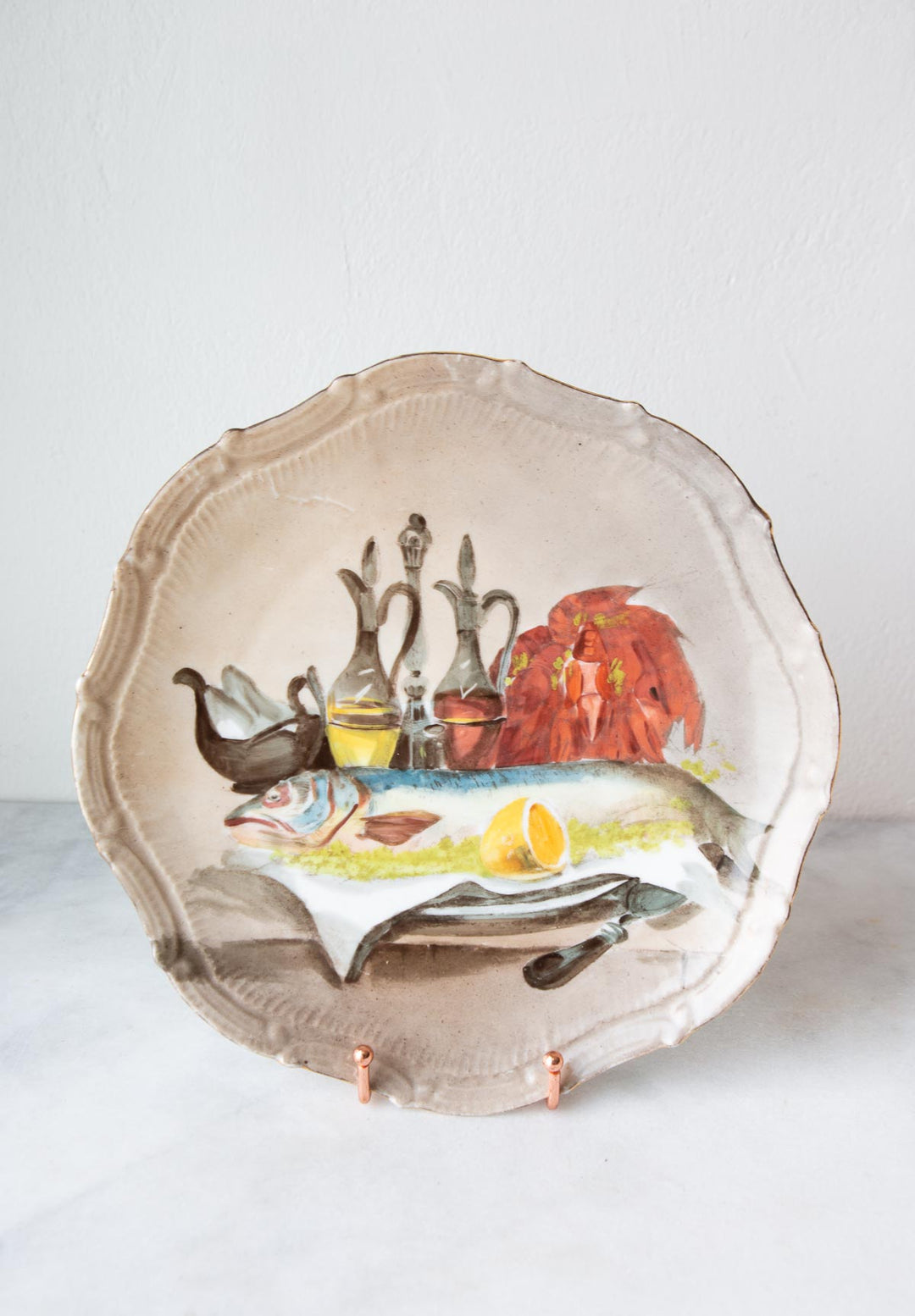 Pareja platos decorativos bodegones porcelana. Francia s. XX