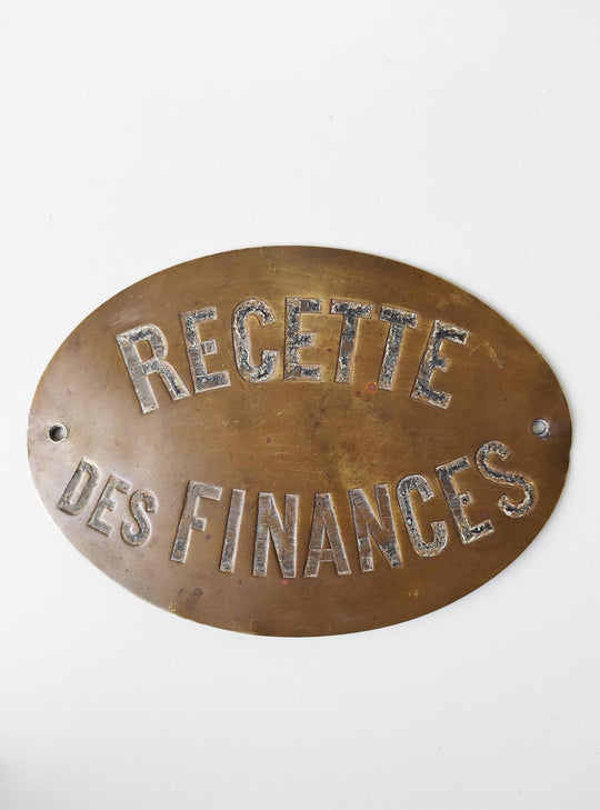 Antigua y pequeña placa francesa "Recette des Finances" en latón (20 cm)