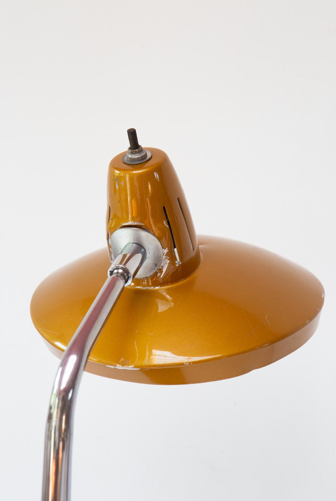 Lámpara de mesa FASE Faro ocre años 70