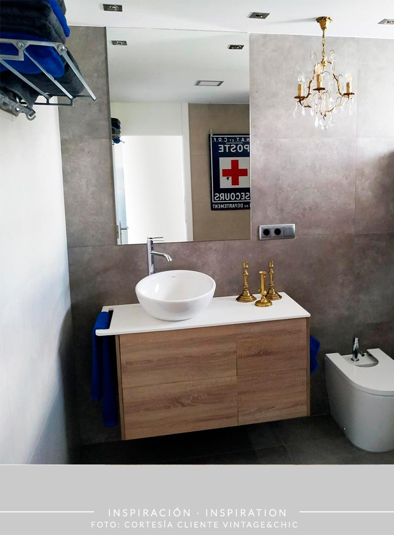 Perchero de pared vintage aluminio dorado años 50