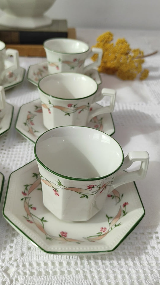 Juego de café inglés PARA 9 flores "Eternal Beau" Johnson Bros c. 1980 (20 PIEZAS)