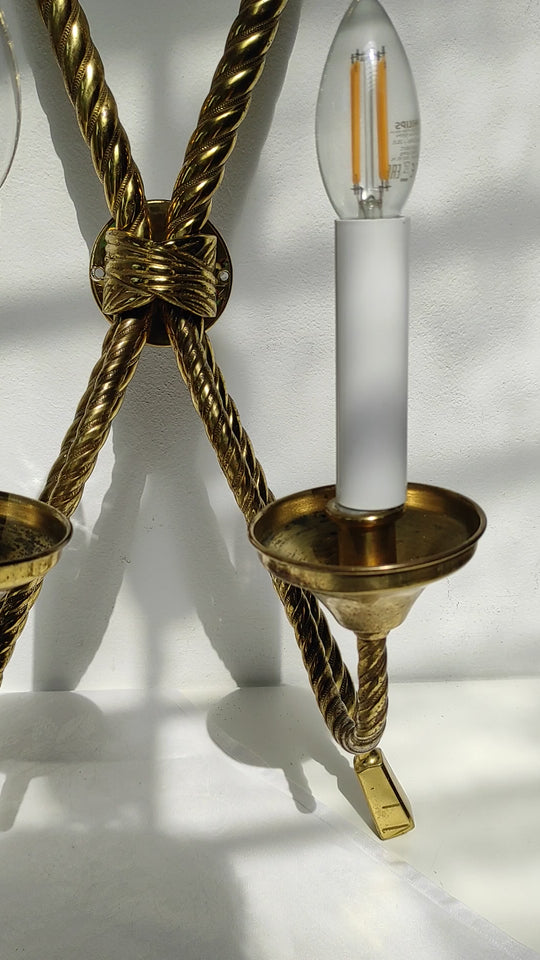 Pareja grandes apliques latón dorado lazos (59 cm)