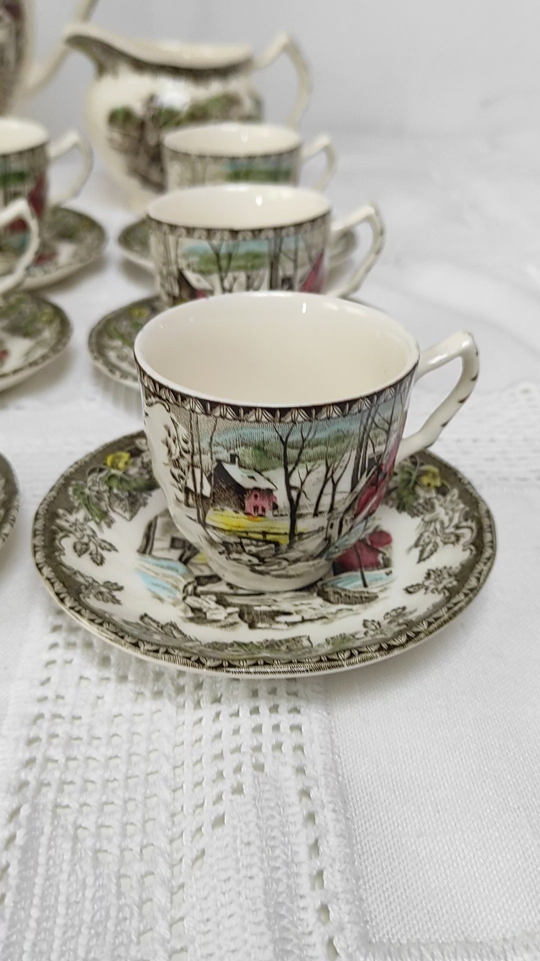 Juego de café inglés PARA 12 The Friendly Village Johnson Bros c. 1960 (27 PIEZAS)