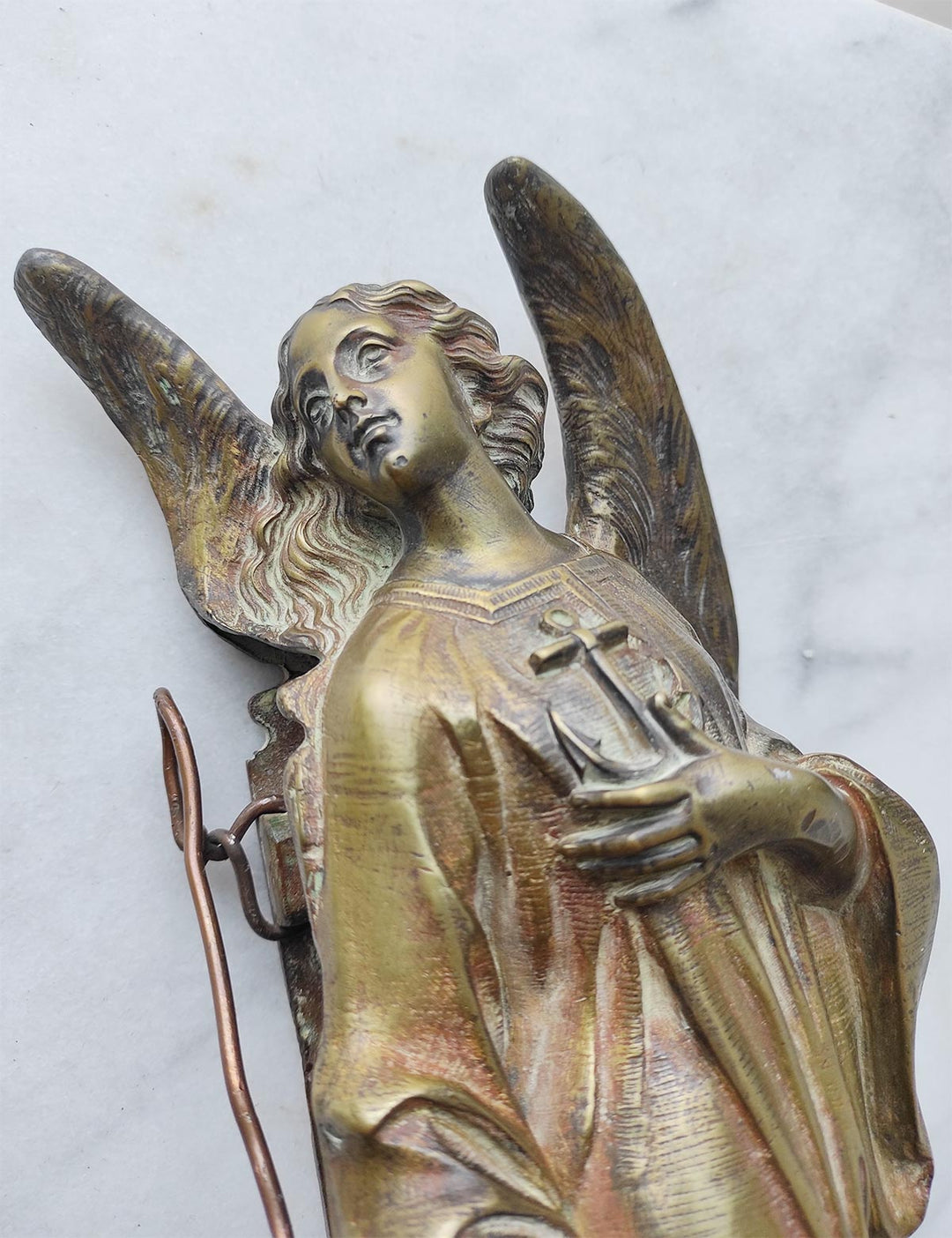 Antigua escultura bronce ángel protector (VENDIDA)
