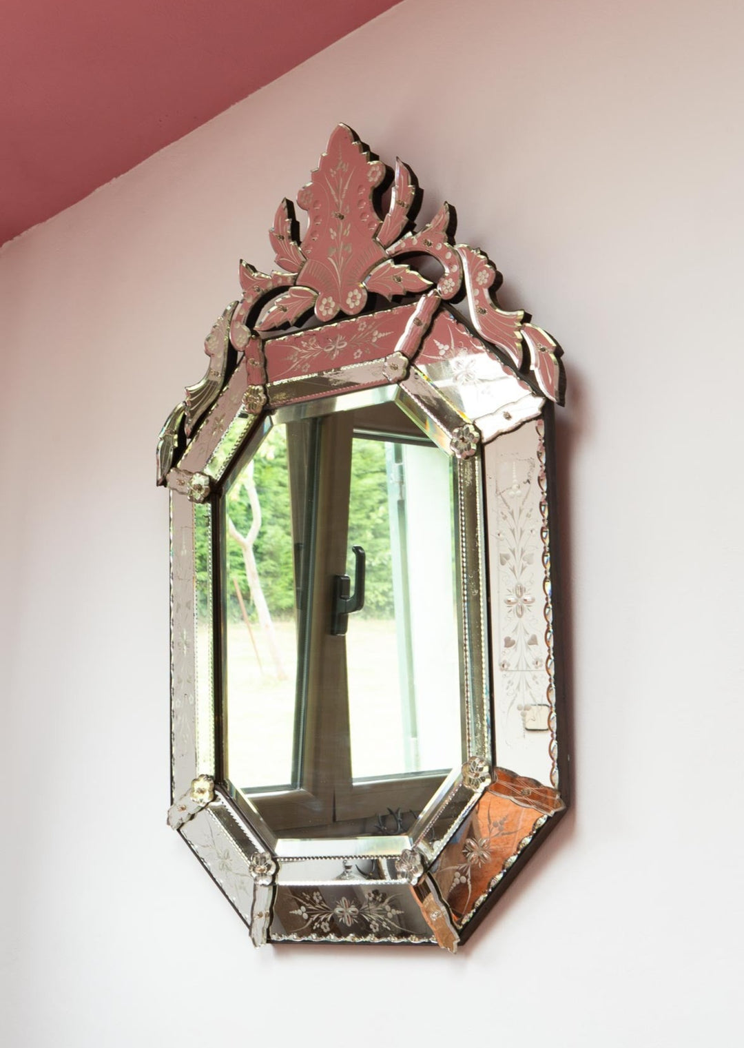 antiguo y Gran espejo veneciano años 20/30 con copete