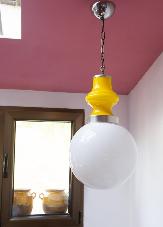 Lámpara techo años 60 opalina blanca y amarilla