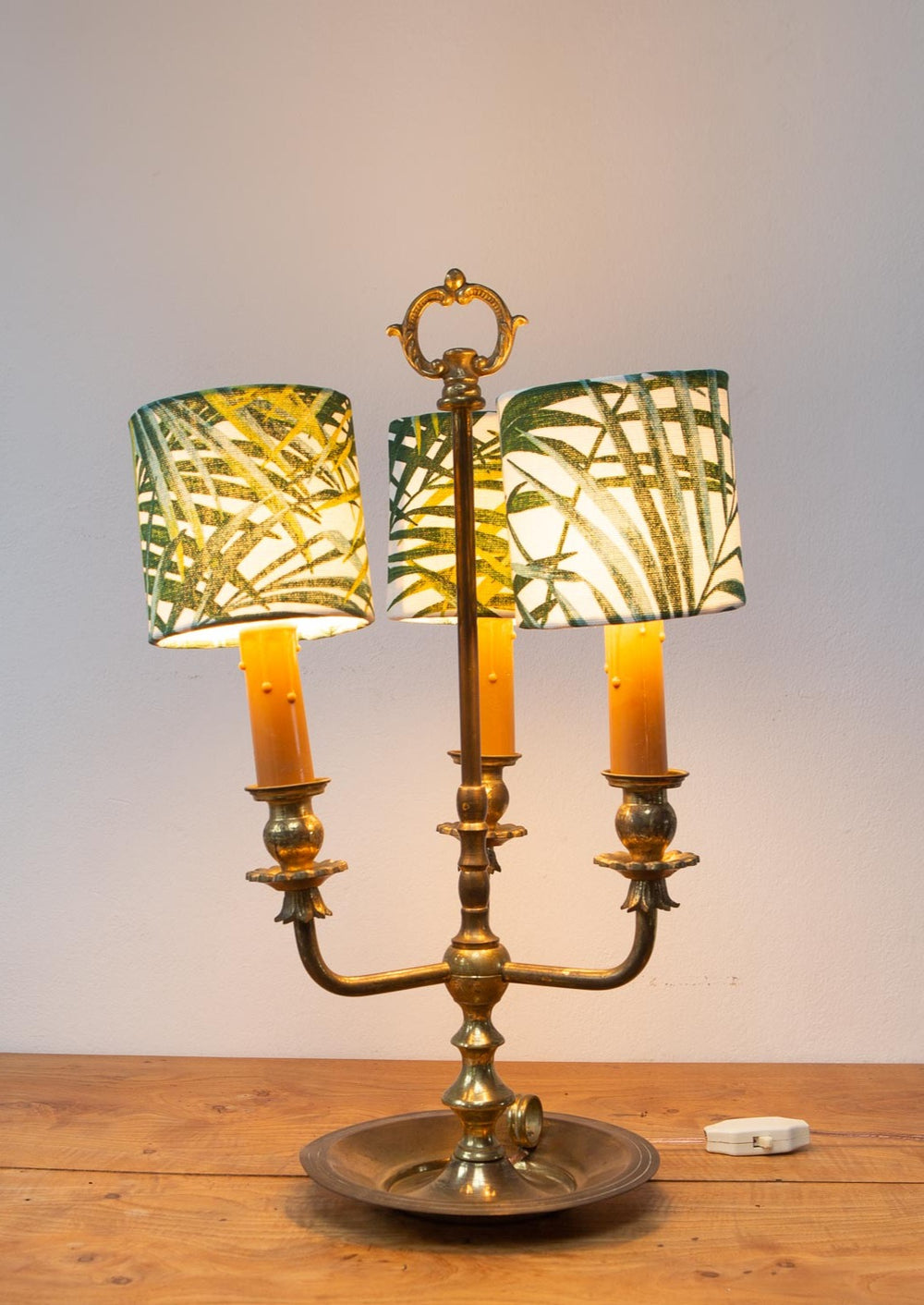 Antigua lámpara sobremesa latón Francia (29 cm)