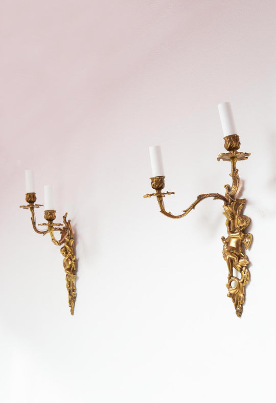 pareja apliques antiguos bronce con cupidos angeles angelotes putti wall lights