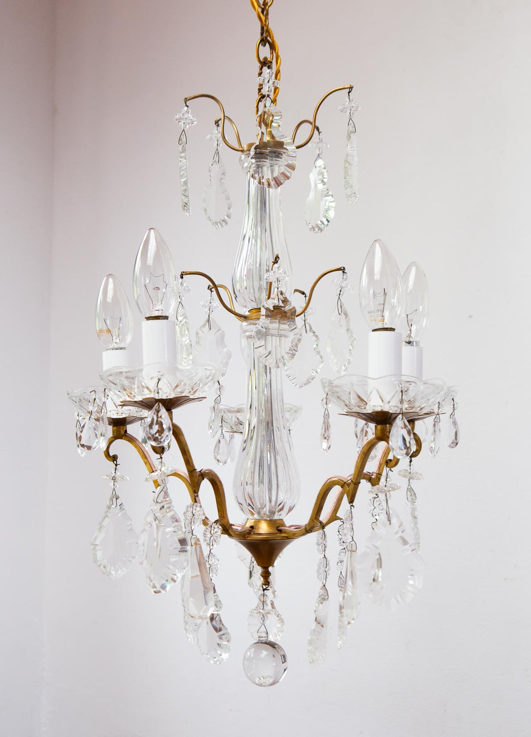 Chandelier francés bronce con cristales c. 1950/60s (38 cm)