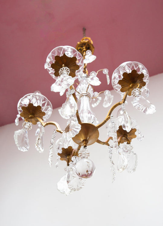 Chandelier francés bronce con cristales c. 1950/60s (38 cm)