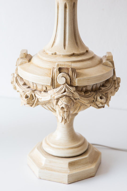 Lámparas de mesa españolas madera tallada y lacada