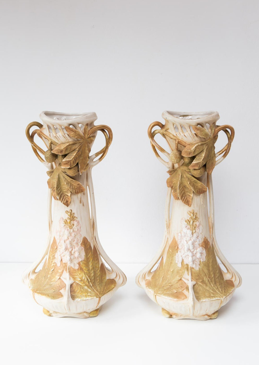 Pareja jarrones art nouveau Royal Dux Bohemia aprox. 1900 pair of antique vases
