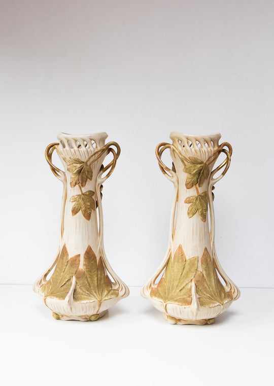 Pareja jarrones art nouveau Royal Dux Bohemia aprox. 1900 pair of antique vases