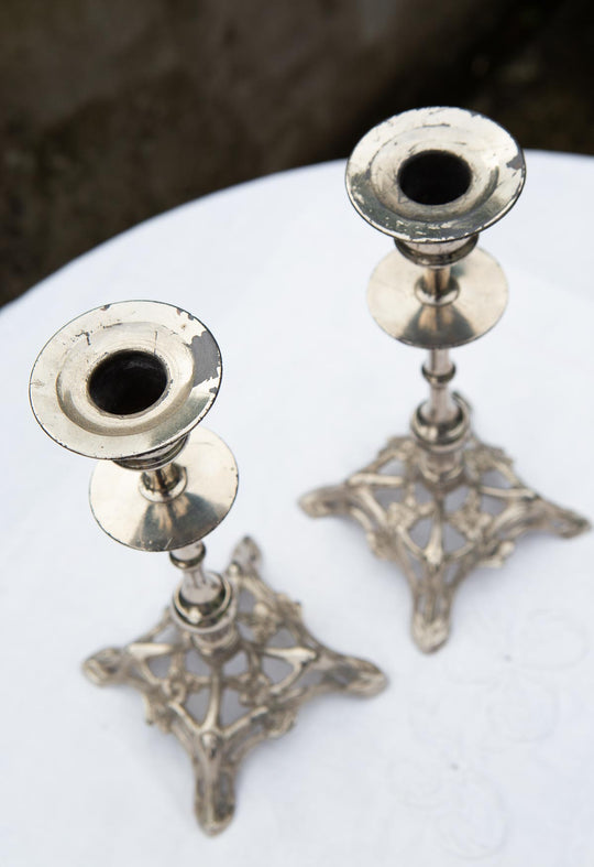 Pareja candeleros franceses zinc/zamak cromado estilo art nouveau c. 1930