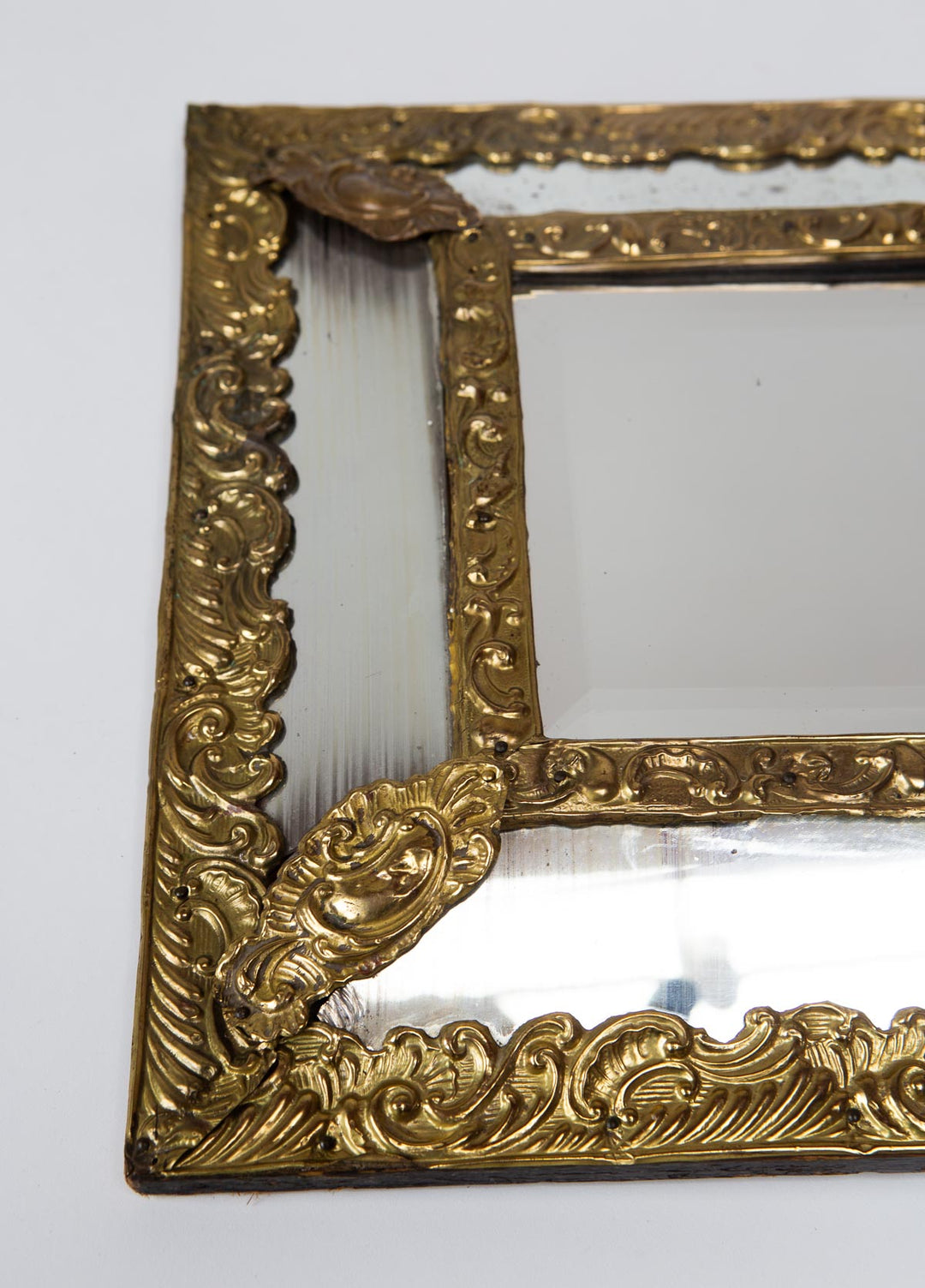 Antiguo espejo francés dorado con copete s. xix antique french mirror