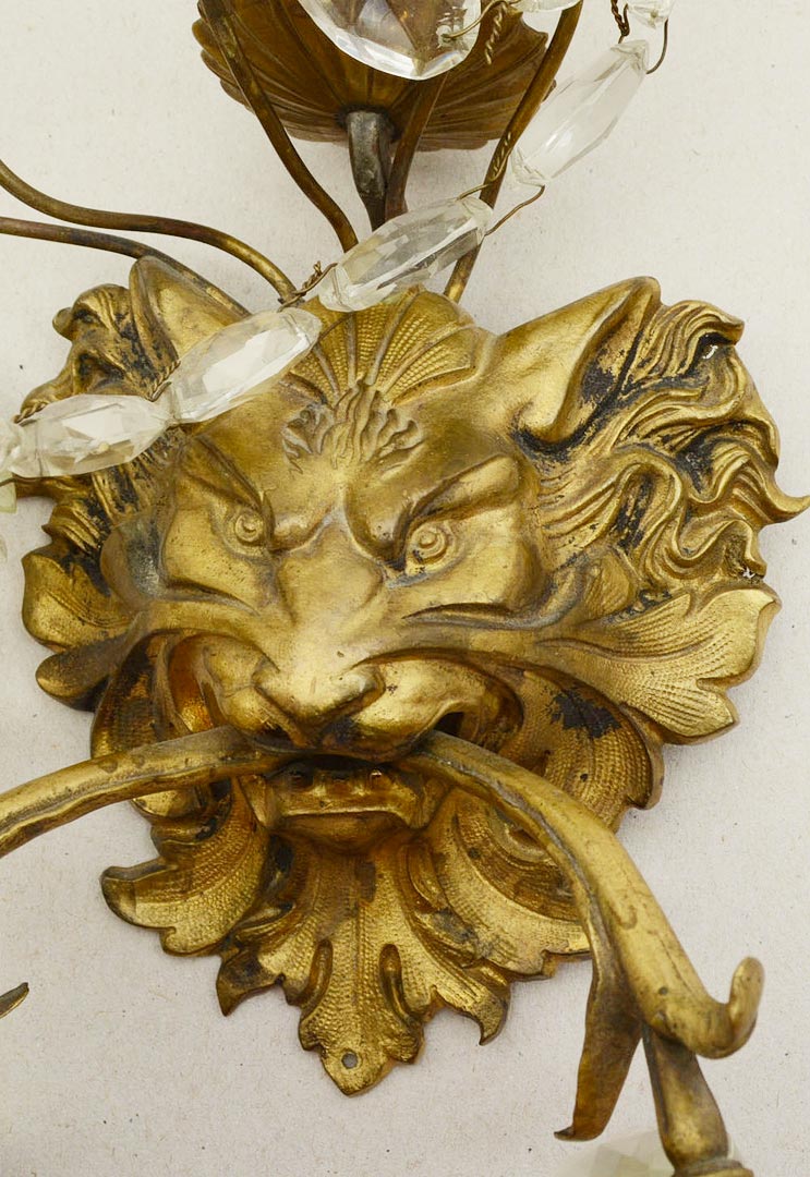 Antiguo candelabro sueco de pared s. XIX con león