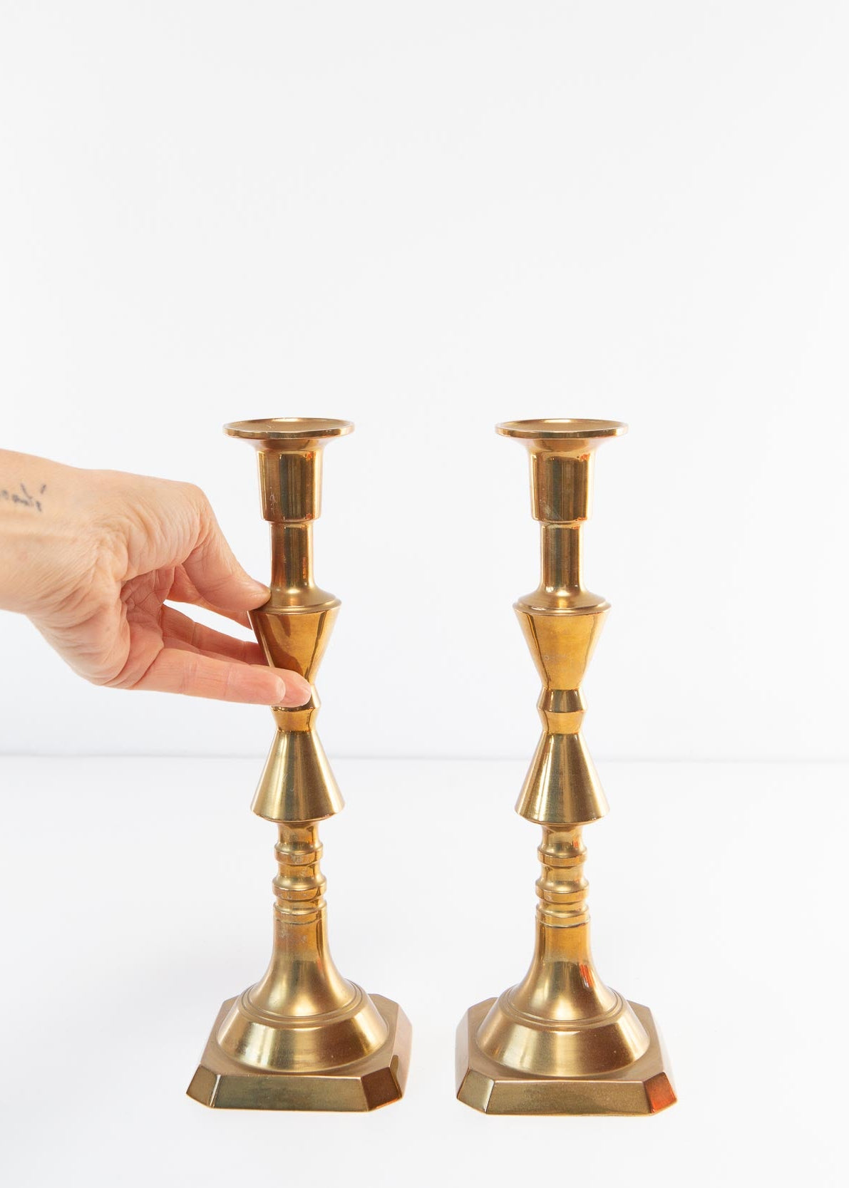 Pareja candeleros suecos latón dorado pair of antique swedish candlesticks