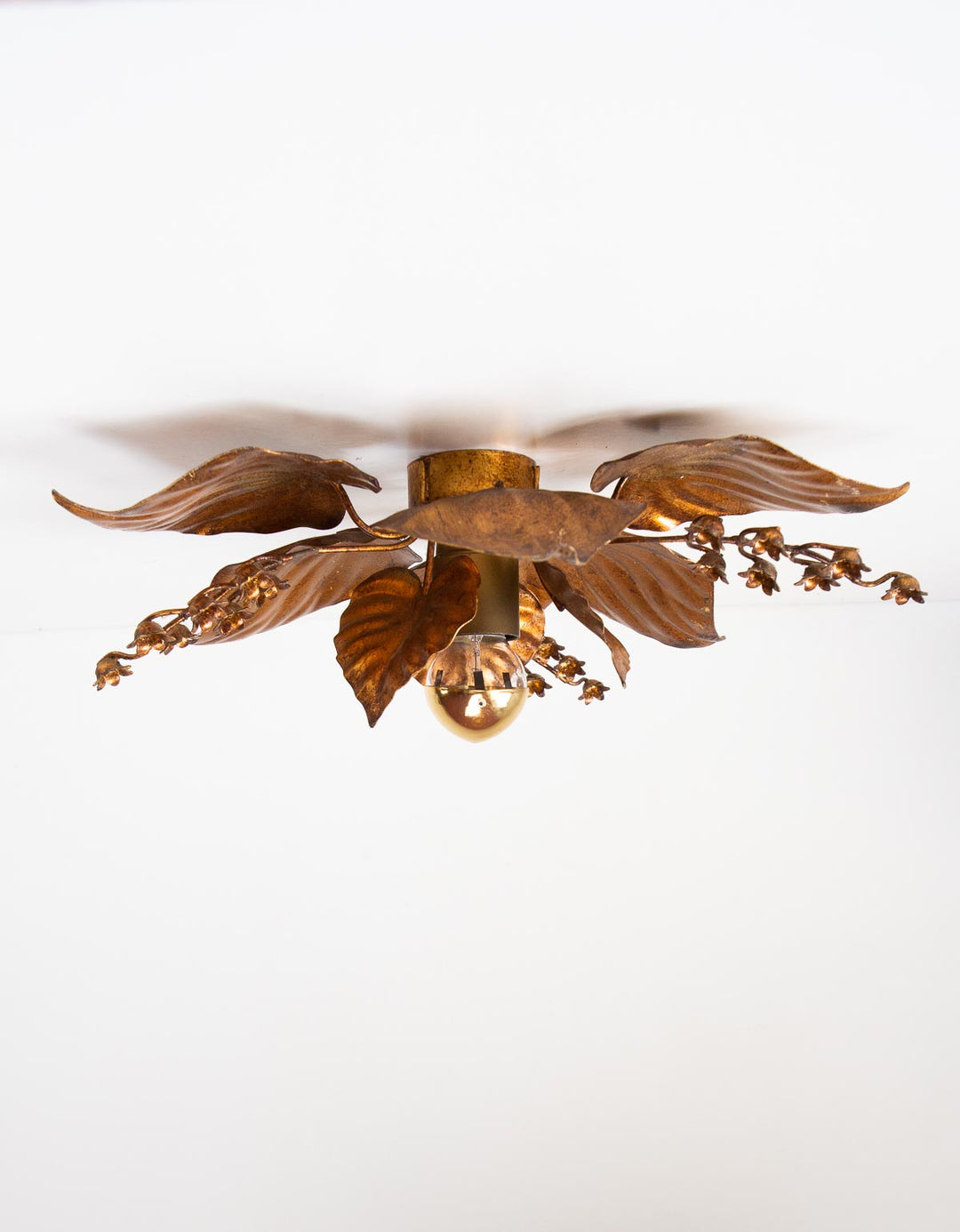 pequeno aplique pared metal dorado hojas y flores vintage wall light 