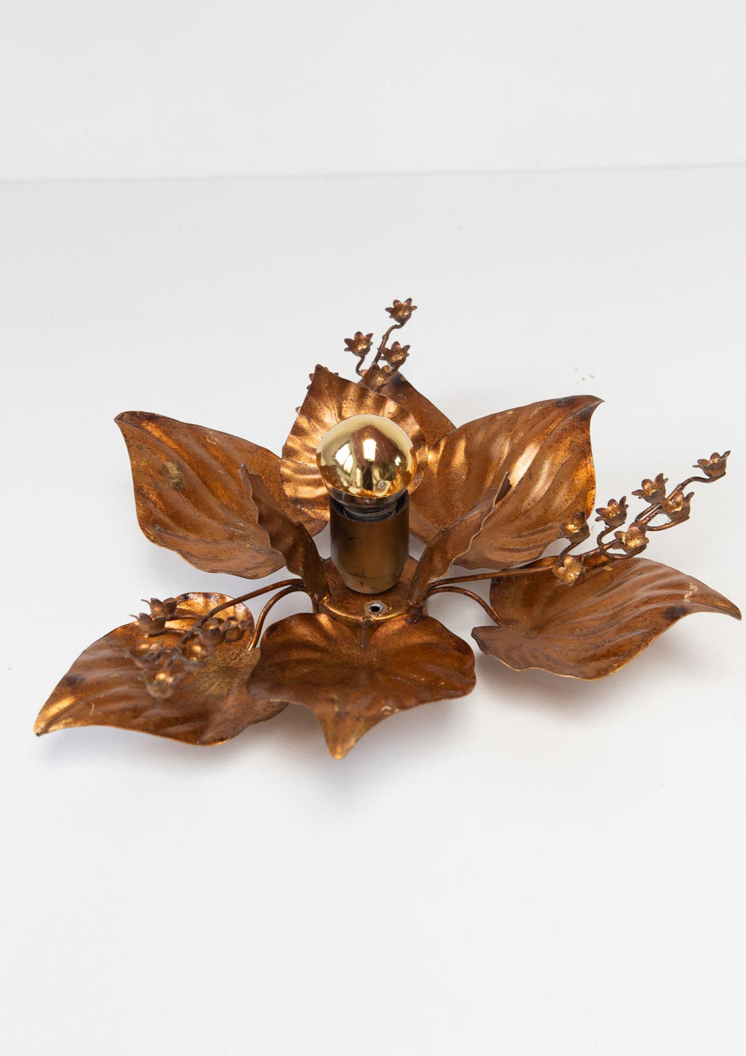 pequeno aplique pared metal dorado hojas y flores vintage wall light 