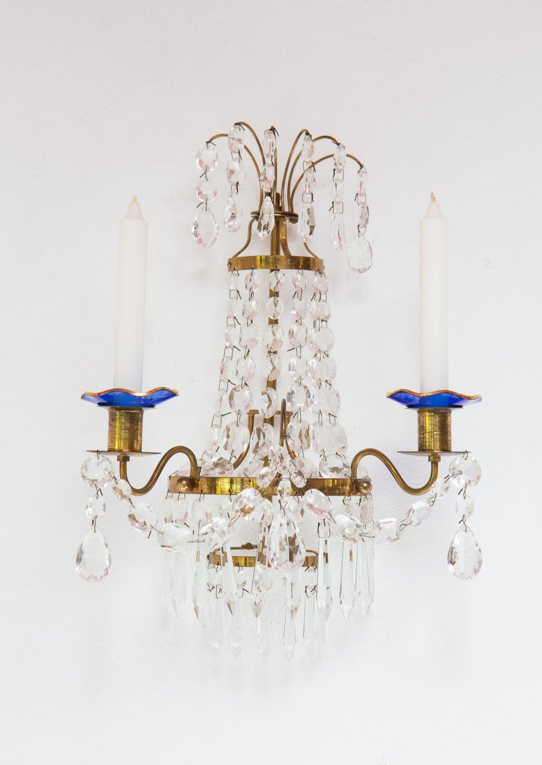 pareja candelabros suecos laton y cristales apliques