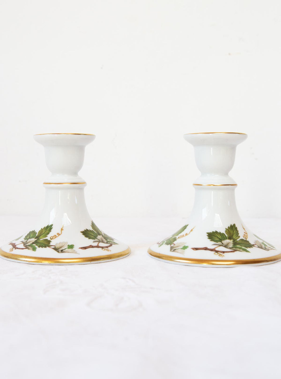 Pareja candeleros suecos porcelana Hackefors (x PAREJA)