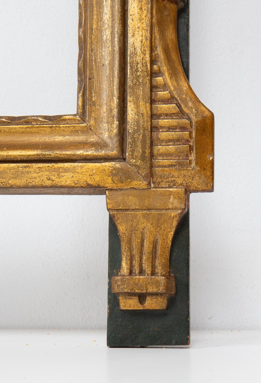 Espejo dorado francés con copete estilo Louis XVI (80*48 cm)