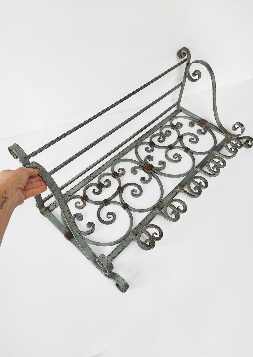 Percheros De Pared En Hierro Forjado Herreria Percheros De Pared