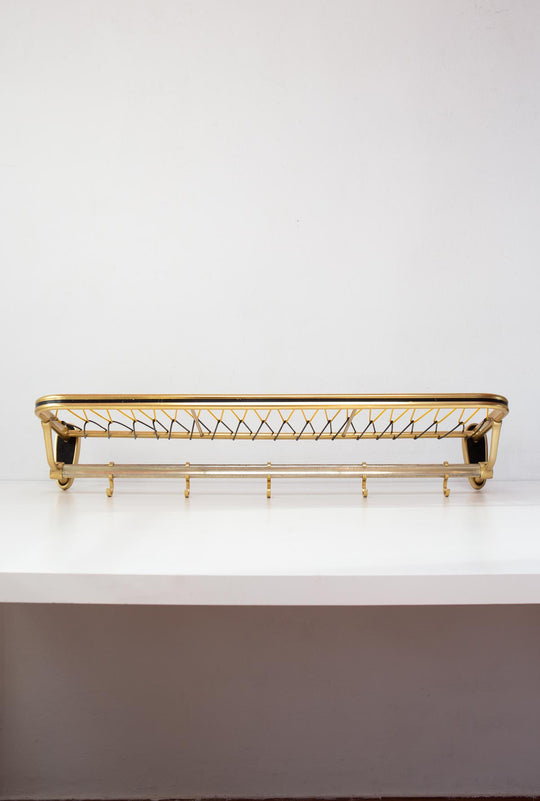 perchero pared aluminio dorado vintage con estante wall rack