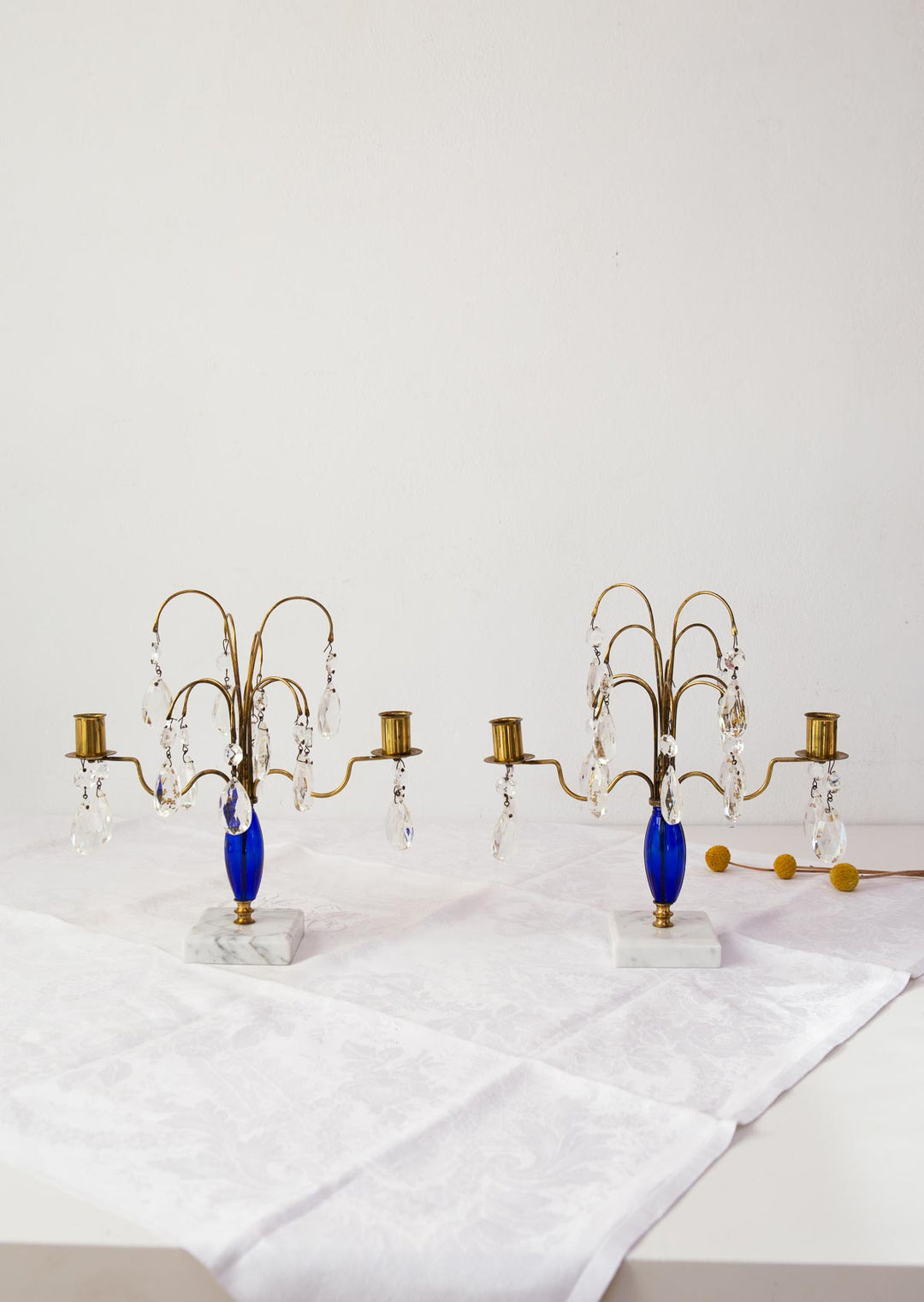 Pareja candelabros sobremesa suecos estilo Gustaviano s. XX