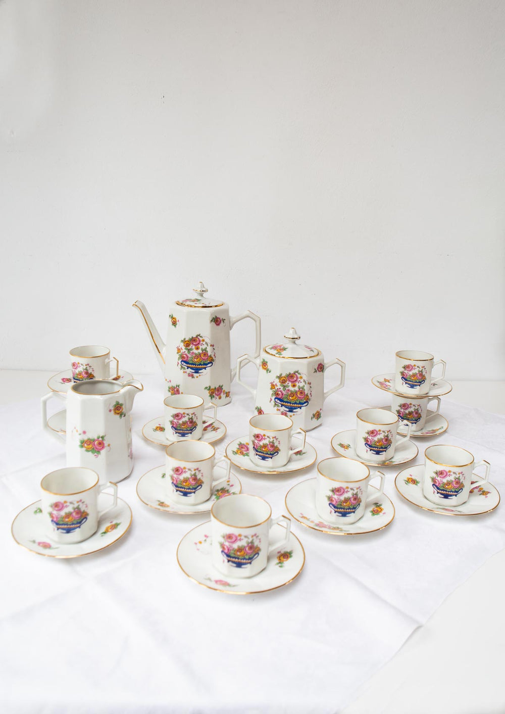 Antiguo juego de café porcelana D.R.B Limoges (12 servicios)