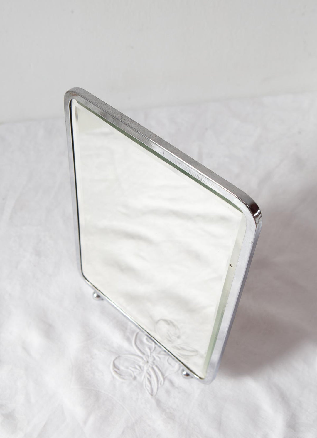 Espejo de sobremesa tocador francés biselado c. 1950