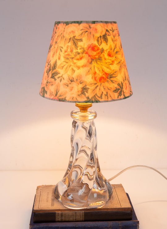 Lámpara mesa cristal francesa vintage con pantalla c. 1960s