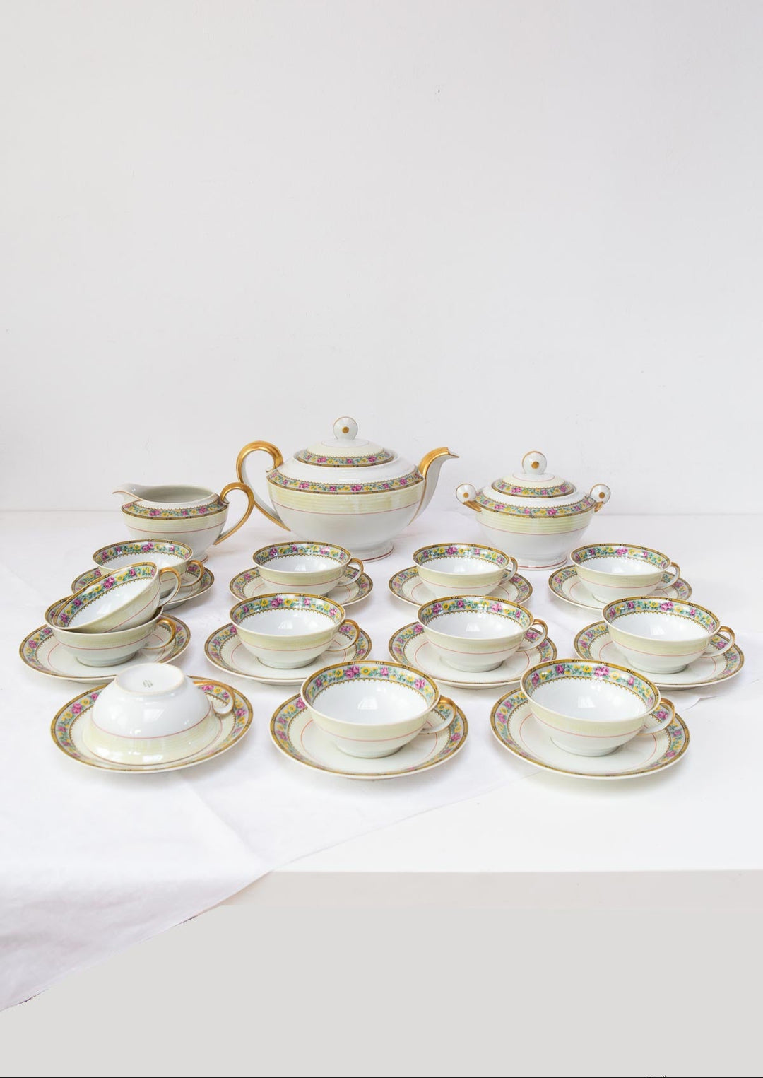 juego de te porcelana Limoges florecillas verdes y amarillas vintage tea service