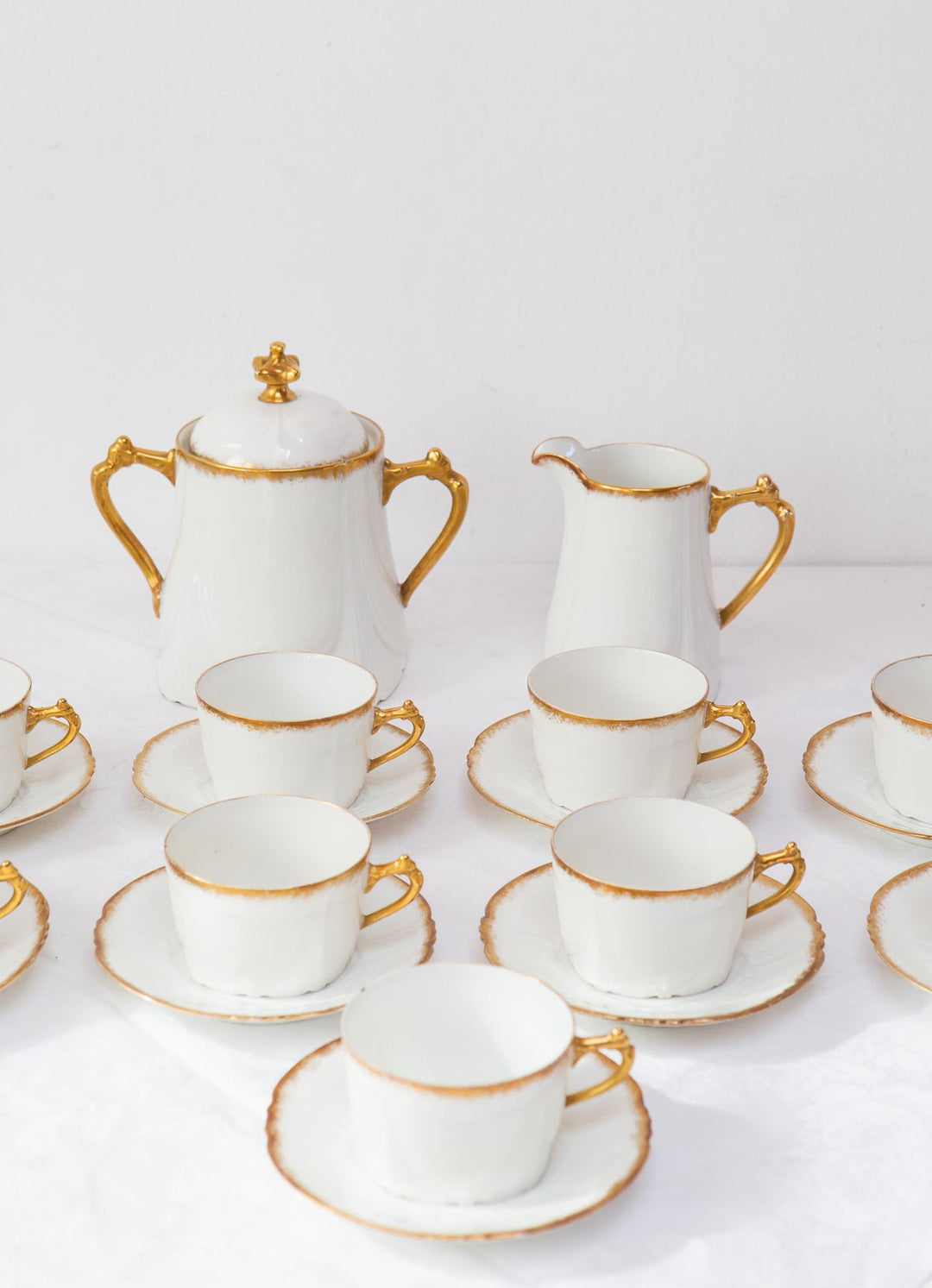 Antiguo juego té porcelana Limoges Lanternier blanco y dorado c. 1910 (8 SERVICIOS)